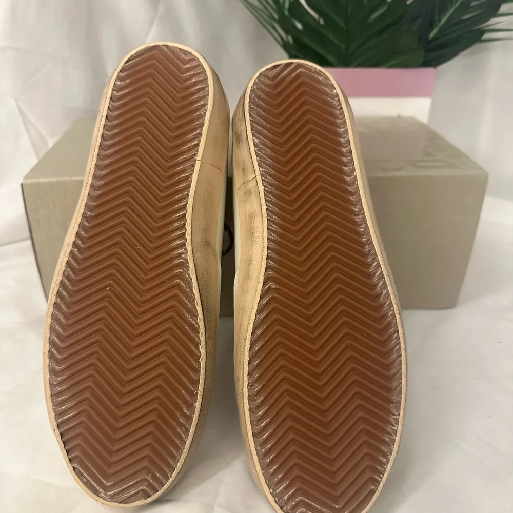 Golden Goose Sneakers with Glitter Red Star and Silver Accents - Picture 5 of 5